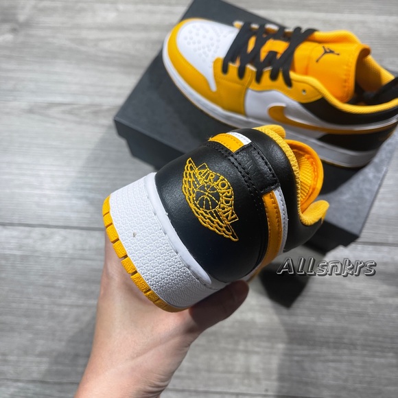 Air Jordan 1 Low GS TAXI 🚕 Shoes Sneakers - Picture 4 of 10